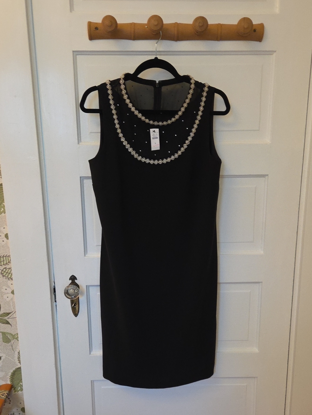 Black Sleeveless NWT Talbots Jewel-Neck Sheath Dress 8